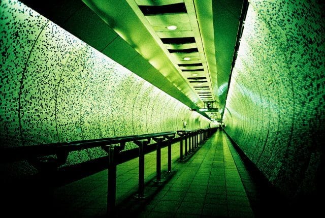 Невероятно красивые картинки - тоннели (25 фото) #16