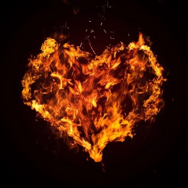Картинки огненного сердца на аву (50 фото) #8