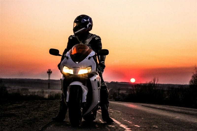 Картинки с мотоциклами на аву (100 фото) #99