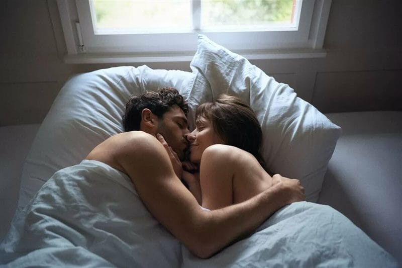 Картинки пары спят в обнимку (100 фото) #70