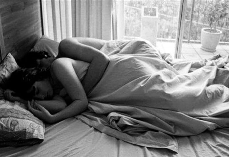 Картинки пары спят в обнимку (100 фото) #67