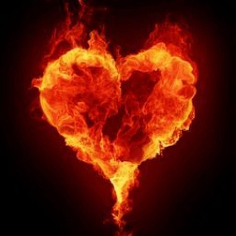 Картинки сердце в огне (75 фото) #61