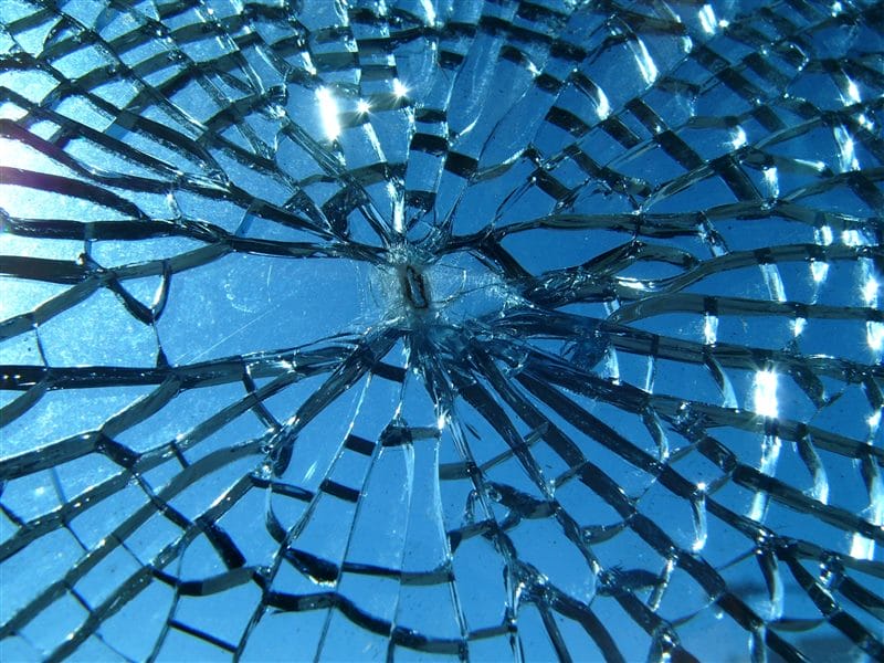 Картинки разбитое стекло (100 фото) #100