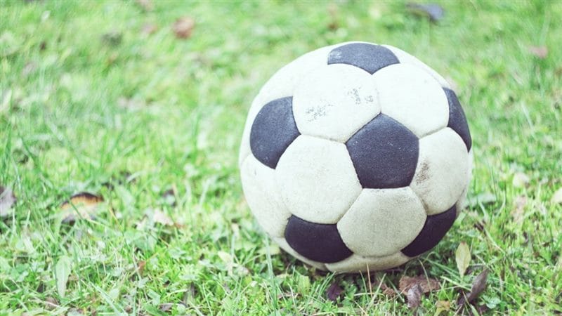 Картинки футбольные мячи (100 фото) #94