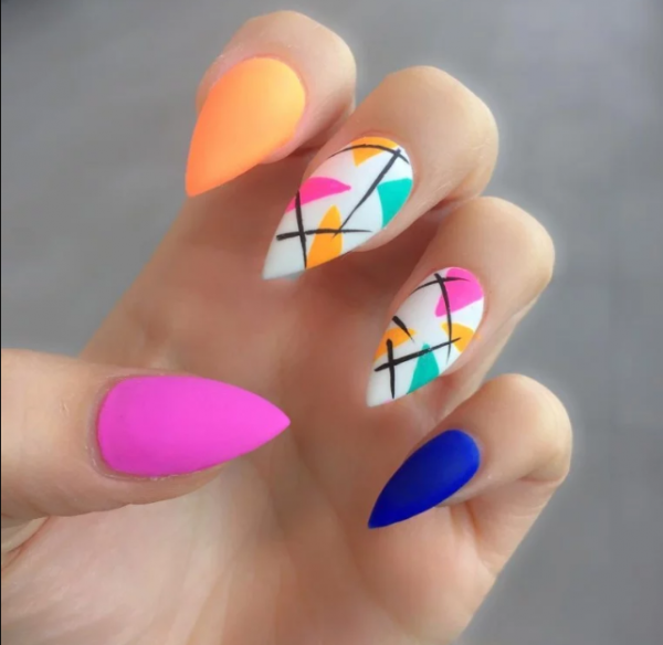 Яркие и модные! Дизайн ногтей 2018 года #29