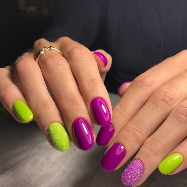Яркие и модные! Дизайн ногтей 2018 года #37