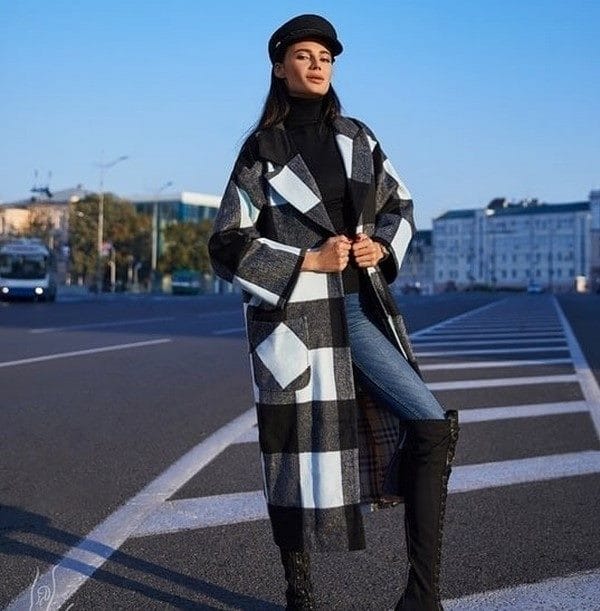 Модное женское пальто на весну 2022 года и главные тренды с фото #17