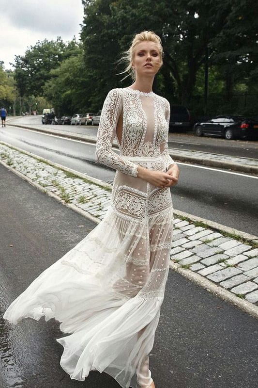 Красивые и модные свадебные платья 2022 года с фото #24