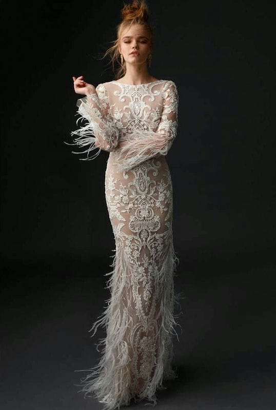Красивые и модные свадебные платья 2022 года с фото #34