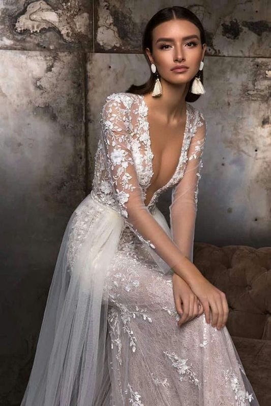 Красивые и модные свадебные платья 2022 года с фото #46
