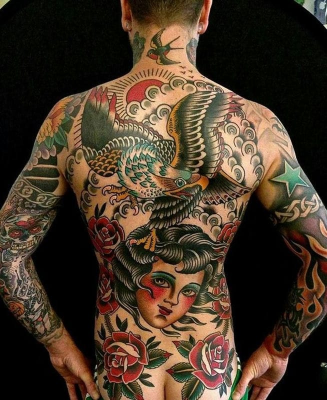 Эскизы татуировок на спине для мужчин с фото #22