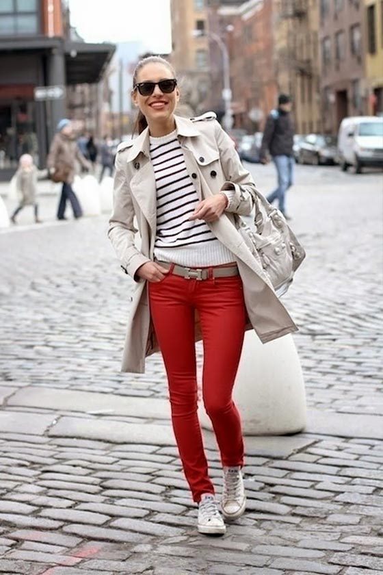 С чем носить красные брюки, джинсы #70