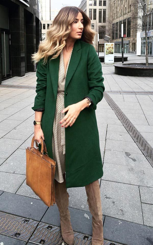 Зеленое пальто темных, ярких оттенков – с чем носить, фото #54