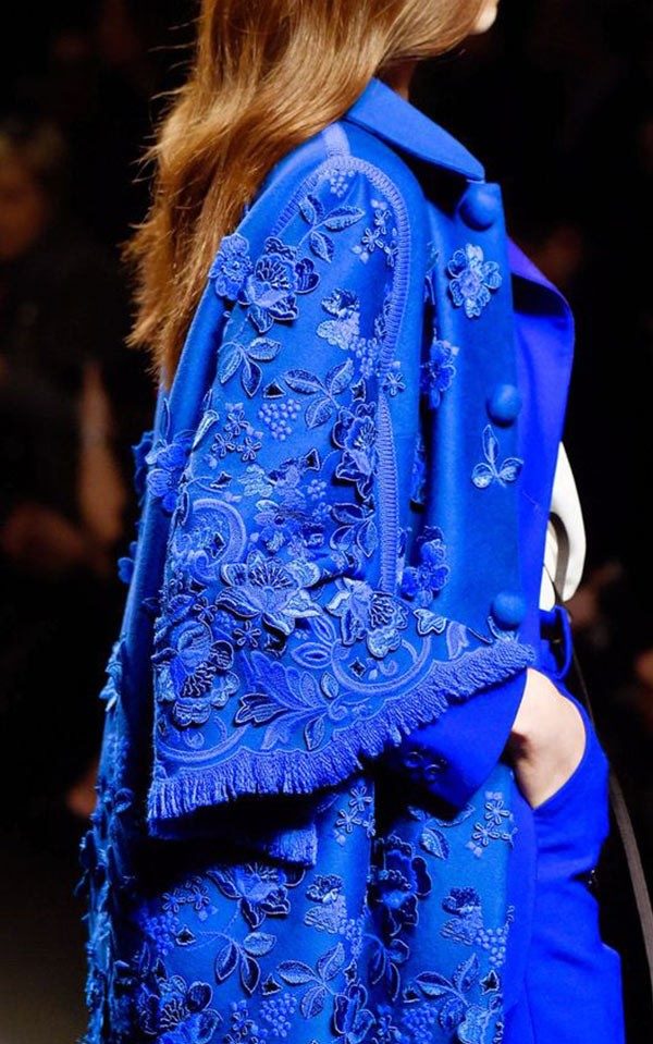 Синее пальто: с чем носить (темное, прямое, длинное), фото #68