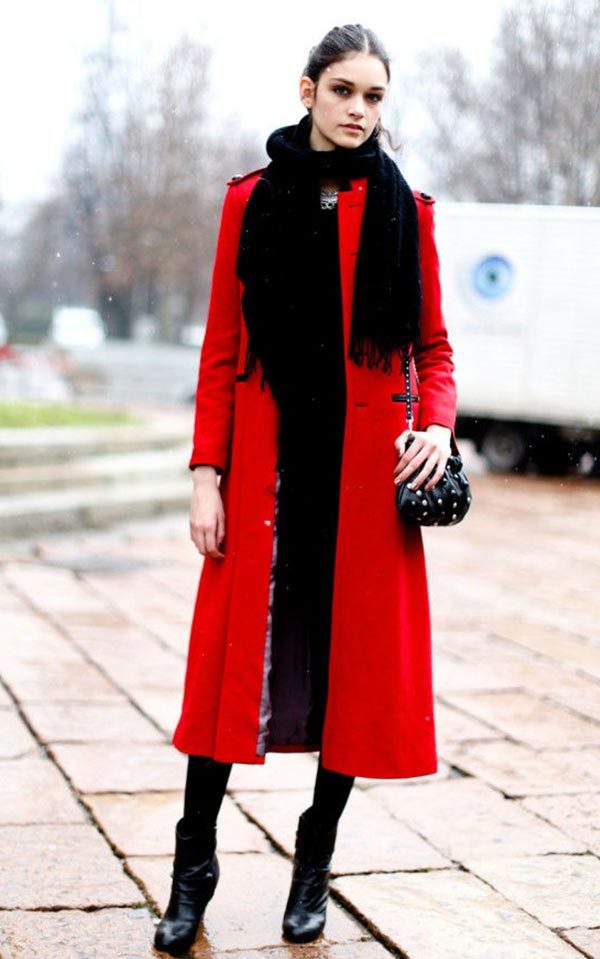 С чем носить красное пальто (алое, темное) — фото 2022 #36