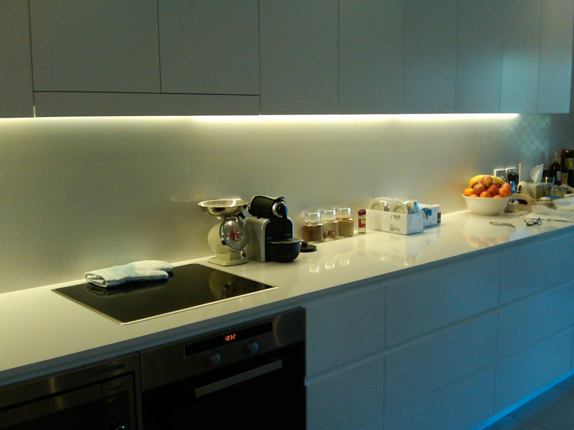  освещение рабочей поверхности кухни