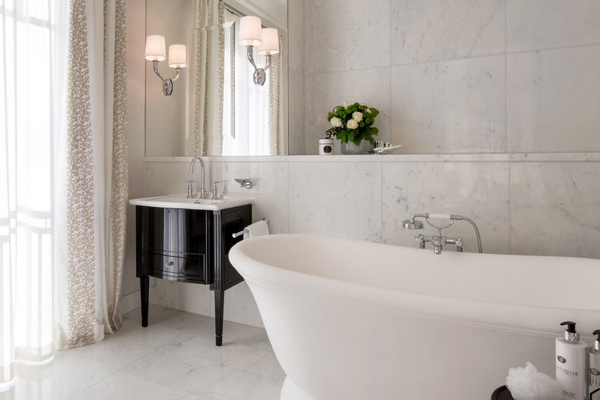 Классический стиль в дизайне интерьера ванной комнаты